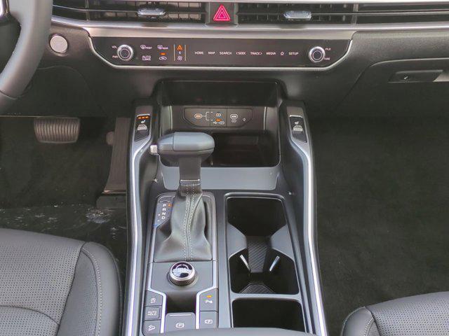 new 2025 Kia Sorento car, priced at $35,561