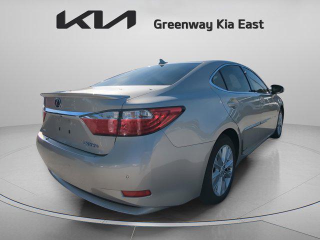 used 2014 Lexus ES 300h car, priced at $14,992