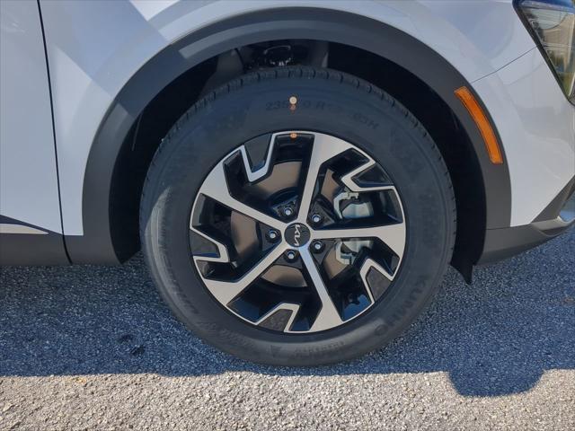 new 2025 Kia Sportage car, priced at $30,257