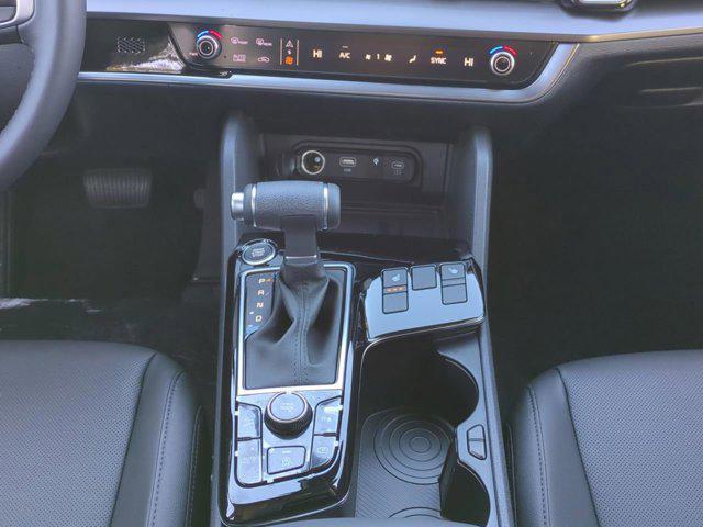 new 2025 Kia Sportage car, priced at $30,343