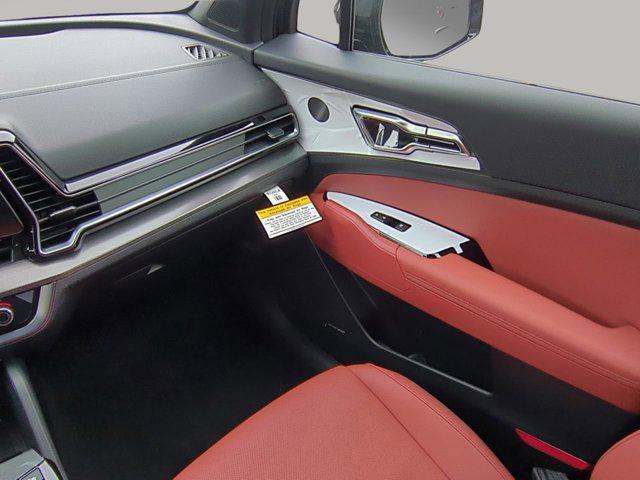 new 2025 Kia Sportage car, priced at $33,640