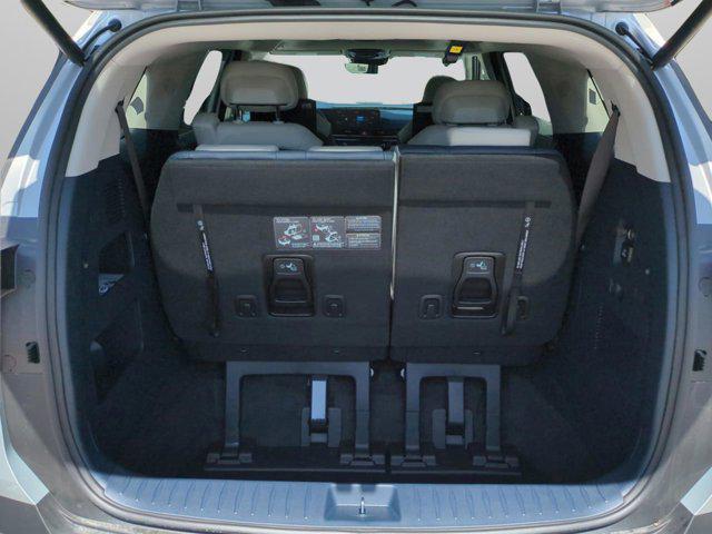 new 2025 Kia Carnival Hybrid car, priced at $53,940