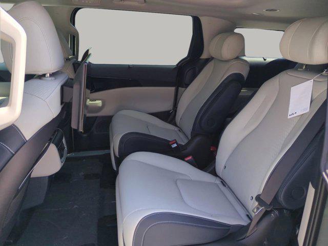 new 2025 Kia Carnival Hybrid car, priced at $53,940
