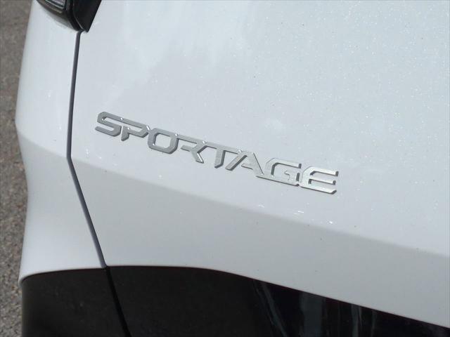 new 2025 Kia Sportage car, priced at $35,975