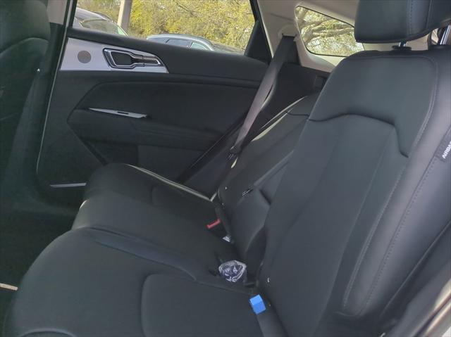 new 2025 Kia Sportage car, priced at $32,499