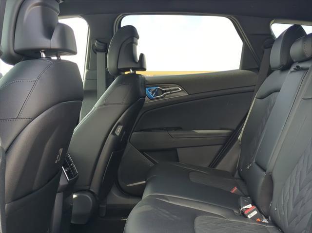 new 2025 Kia Sportage car, priced at $30,478