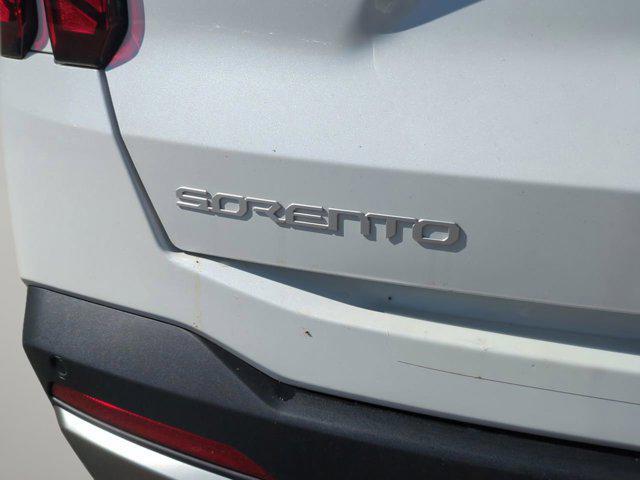 new 2025 Kia Sorento Hybrid car, priced at $37,988