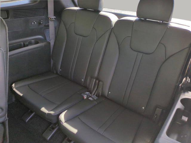 new 2025 Kia Sorento Hybrid car, priced at $37,988