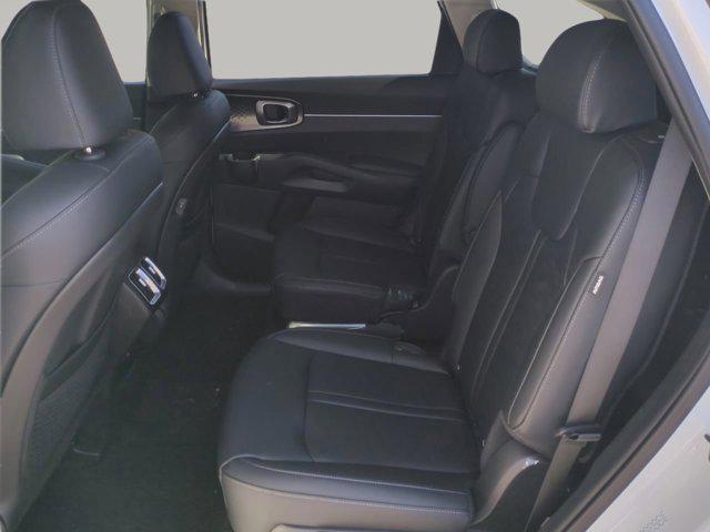 new 2025 Kia Sorento Hybrid car, priced at $37,988