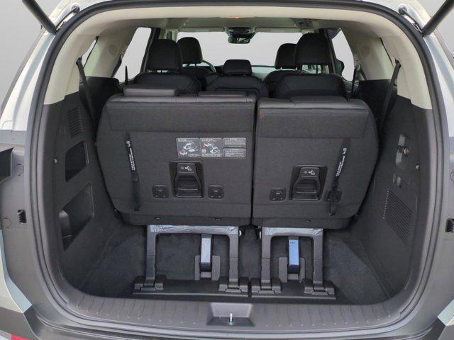 new 2026 Kia Carnival Hybrid car, priced at $42,616