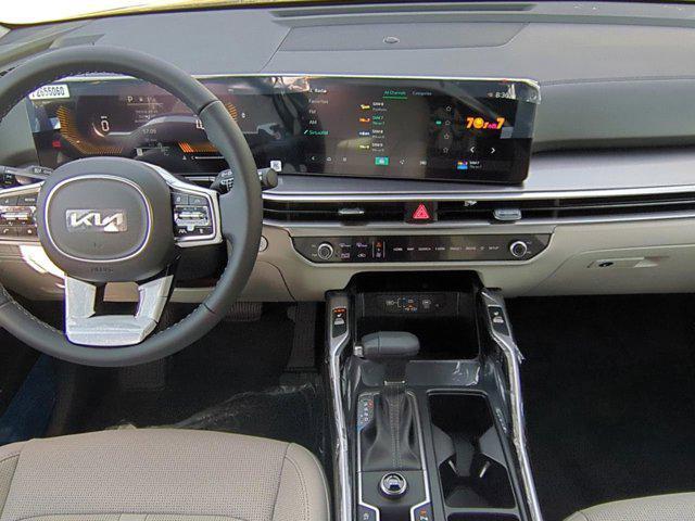 new 2025 Kia Sorento car, priced at $35,209