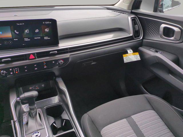 new 2025 Kia Sorento car, priced at $31,736