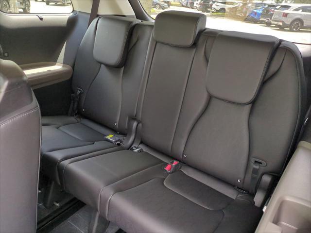 new 2025 Kia Carnival car, priced at $39,699