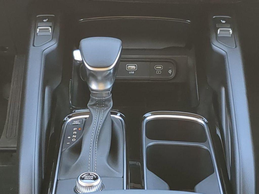 new 2025 Kia Telluride car, priced at $38,302