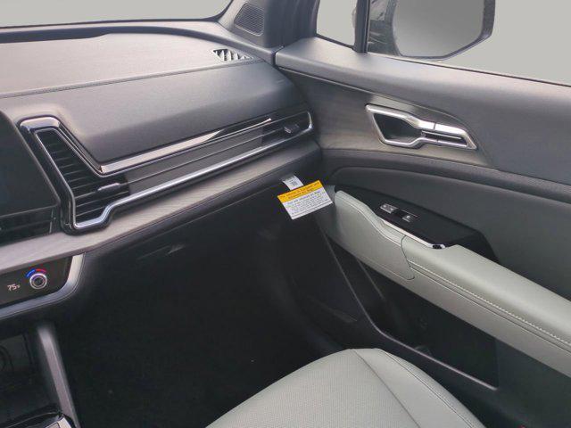 new 2025 Kia Sportage car, priced at $32,376