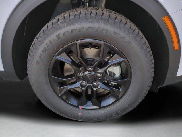 new 2025 Kia Sportage car, priced at $35,254