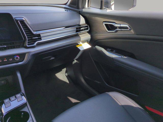 new 2025 Kia Sportage car, priced at $35,254