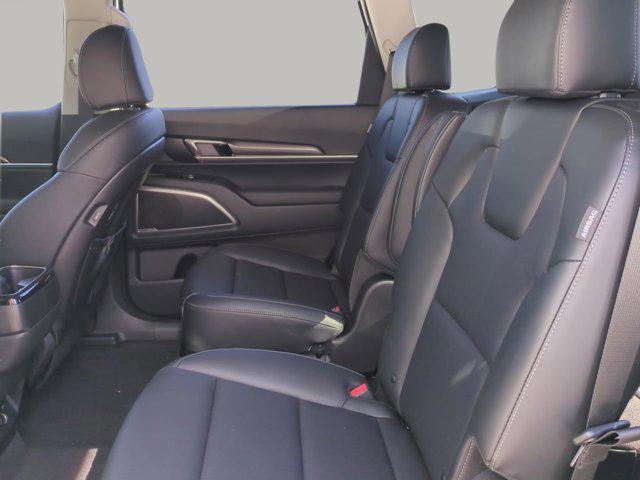 new 2025 Kia Telluride car, priced at $38,202