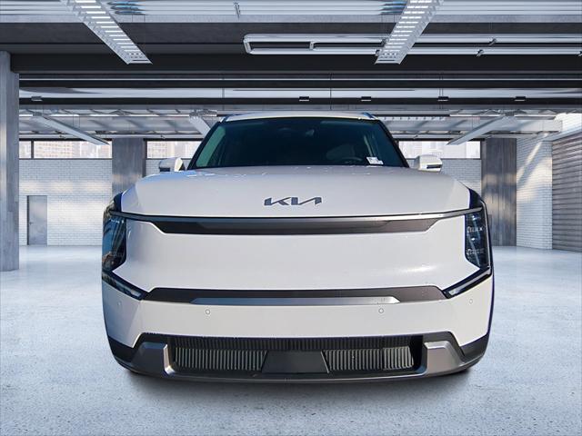 new 2025 Kia EV9 car, priced at $59,445