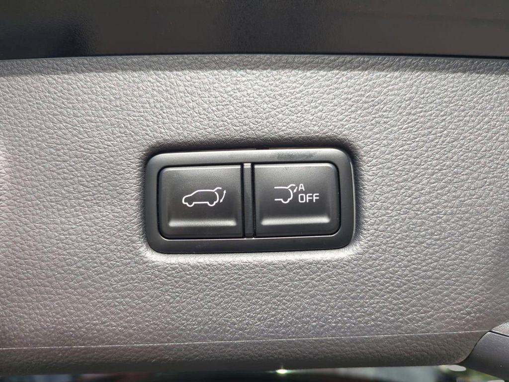 new 2026 Kia Carnival Hybrid car, priced at $47,771