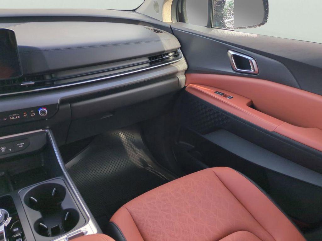 new 2026 Kia Carnival Hybrid car, priced at $47,771