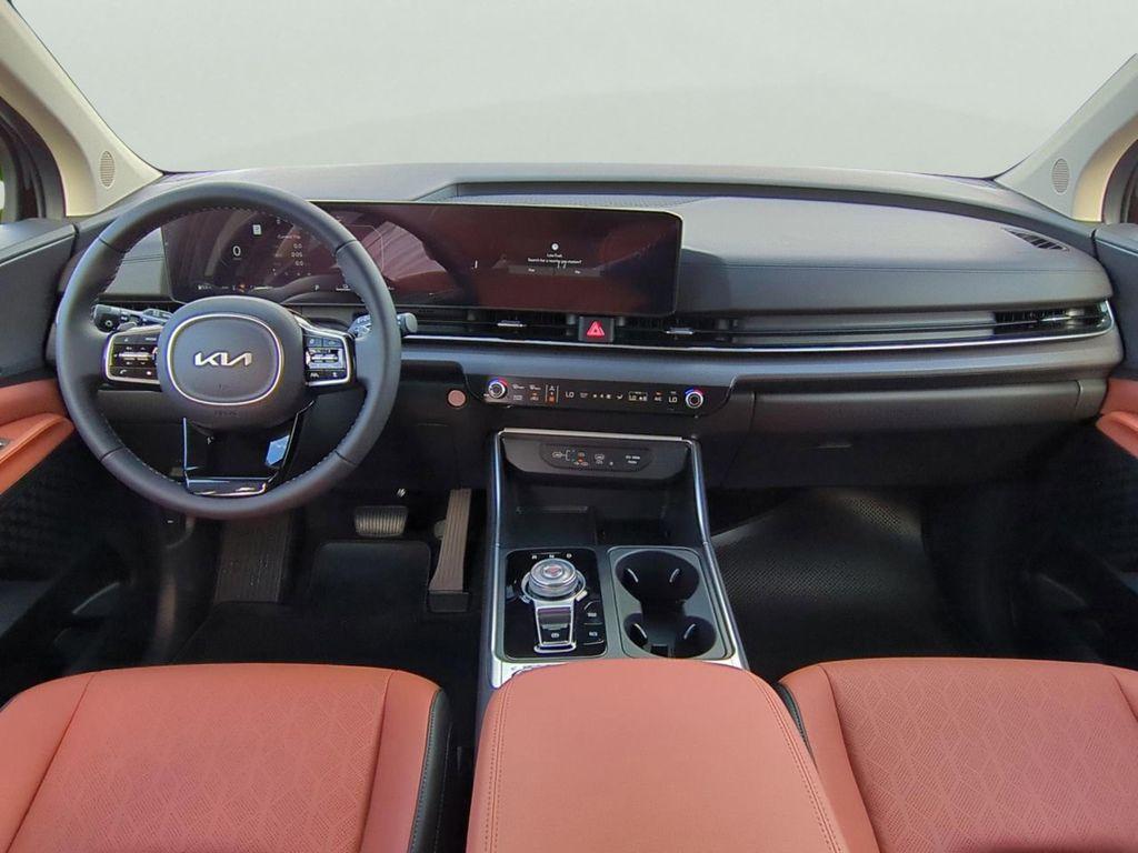 new 2026 Kia Carnival Hybrid car, priced at $47,771