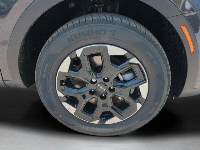 new 2025 Kia Sorento car, priced at $35,678