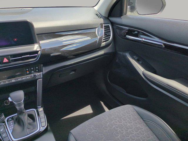 new 2026 Kia Seltos car, priced at $27,427