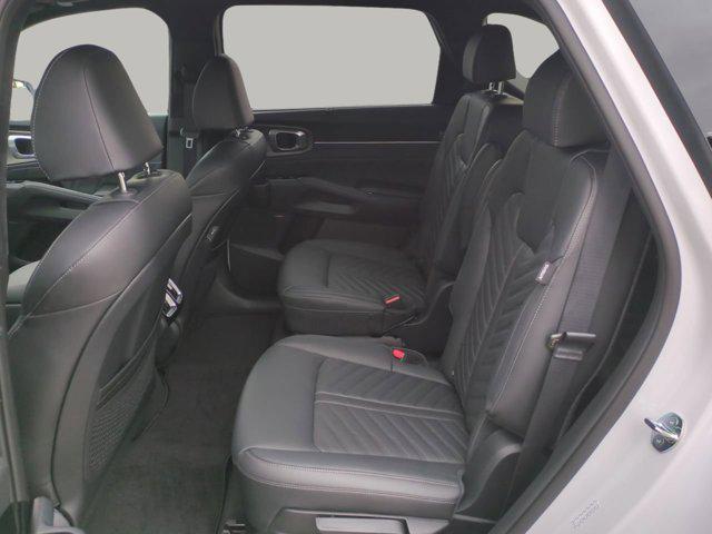 new 2025 Kia Sorento car, priced at $45,533