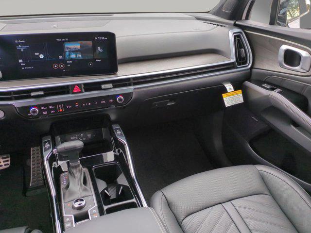 new 2025 Kia Sorento car, priced at $45,533