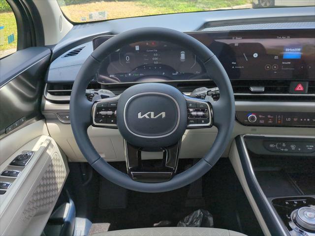 new 2025 Kia Carnival Hybrid car, priced at $47,703
