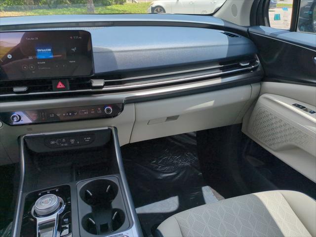 new 2025 Kia Carnival Hybrid car, priced at $47,703