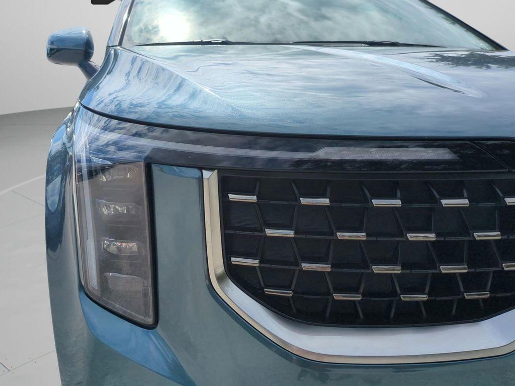 new 2026 Kia Carnival Hybrid car, priced at $47,771