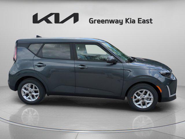 new 2025 Kia Soul car, priced at $19,983
