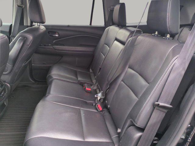 used 2022 Honda Pilot car, priced at $28,396