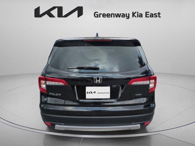 used 2022 Honda Pilot car, priced at $28,396
