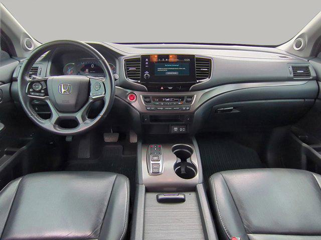 used 2022 Honda Pilot car, priced at $28,396