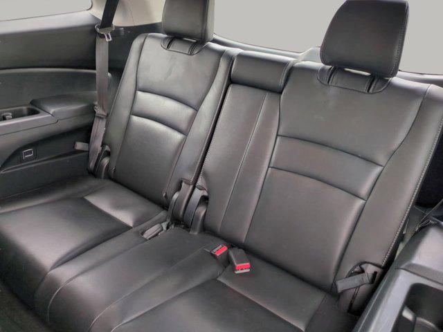 used 2022 Honda Pilot car, priced at $28,396