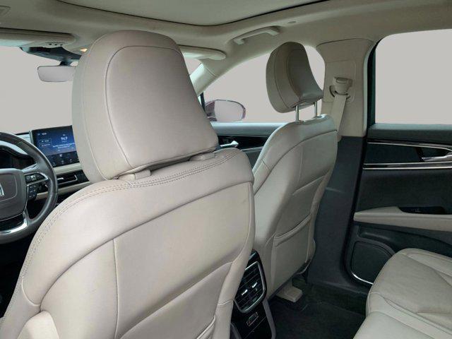 used 2022 Lincoln Nautilus car, priced at $33,333