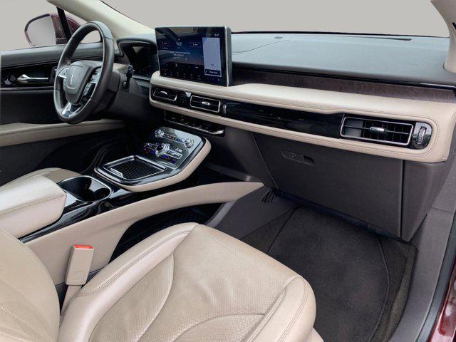 used 2022 Lincoln Nautilus car, priced at $33,333