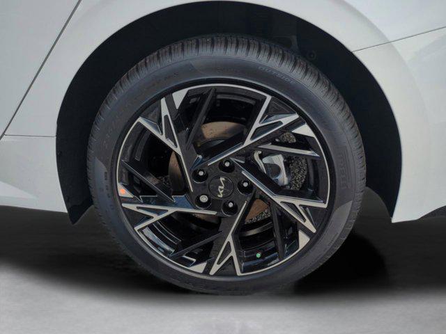 new 2025 Kia K5 car, priced at $29,422