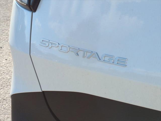 new 2025 Kia Sportage Hybrid car, priced at $30,515