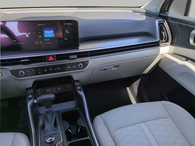 new 2025 Kia Sorento car, priced at $35,617