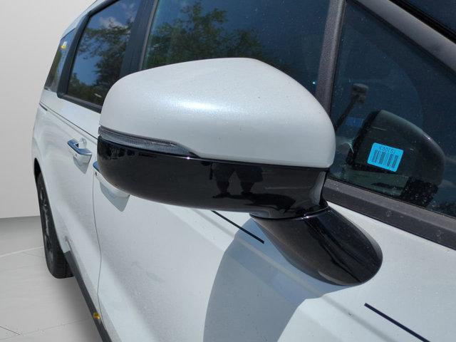 new 2025 Kia Carnival car, priced at $40,545