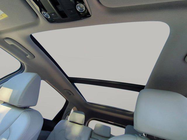 new 2025 Kia Sorento car, priced at $35,055