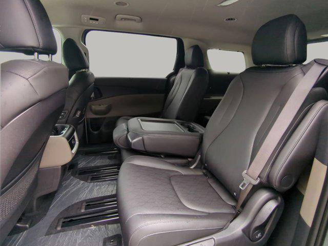 new 2025 Kia Carnival car, priced at $39,699