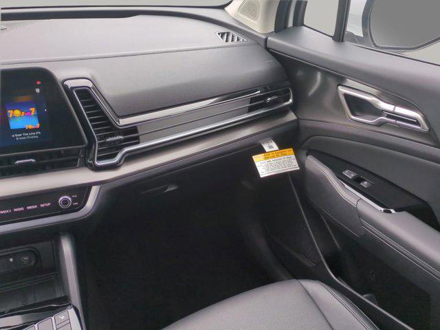 new 2025 Kia Sportage car, priced at $28,753
