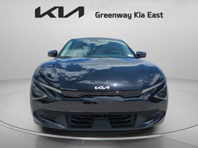 new 2025 Kia EV6 car, priced at $40,271