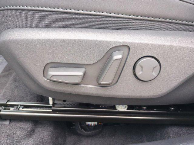 new 2025 Kia Niro car, priced at $30,067