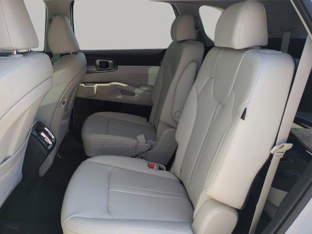 new 2025 Kia Sorento car, priced at $38,673